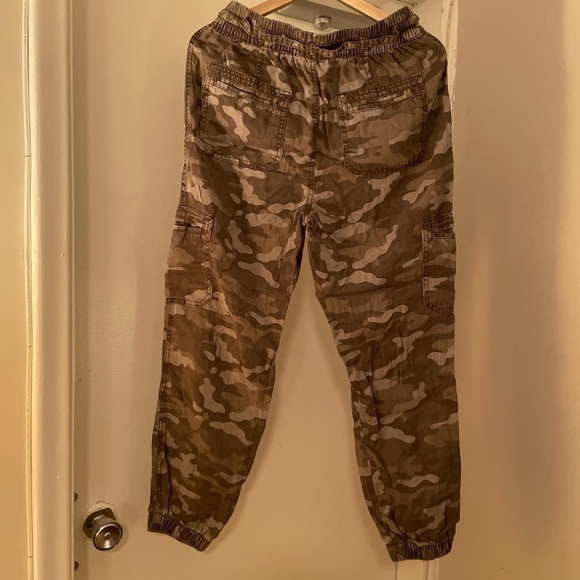 American Eagle camouflage cargo pant - Picture 3 of 3